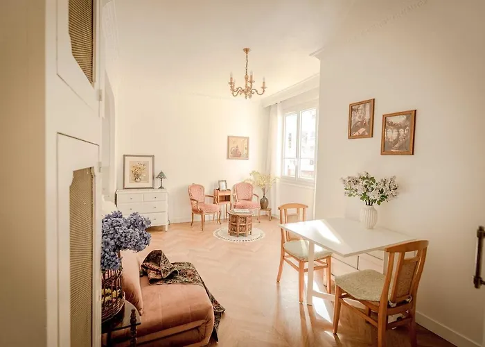 Sevres-lecourbe Charming Paris15